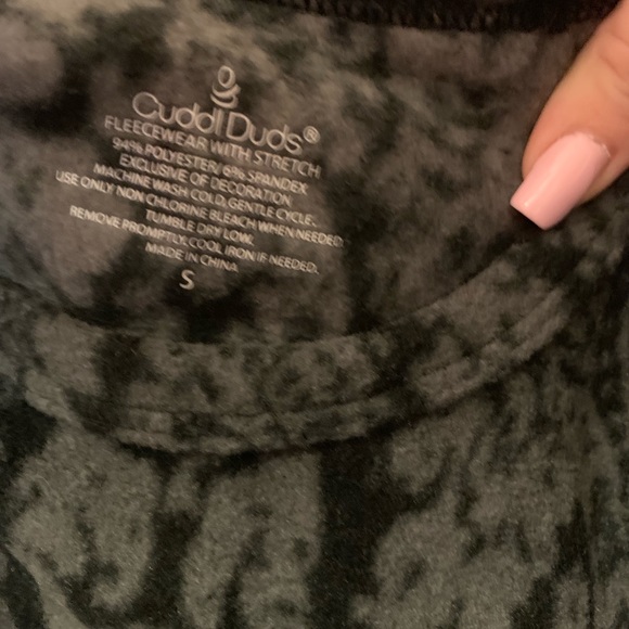 Cuddle Dud Long Sleeves Fleece Tops - Picture 2 of 2